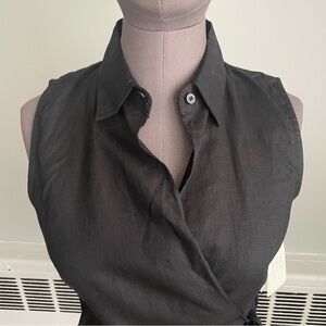 Jones New York sleeveless collared wrap front top